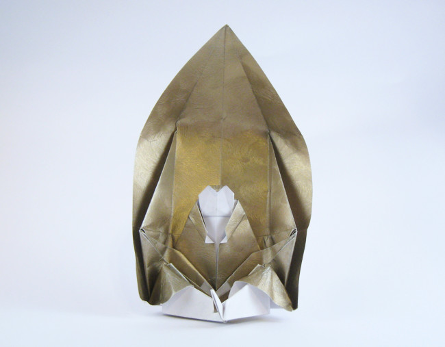 Origami Buddha by Moriya Asako. Folded from a square of Pearlescent Swirl Paper by Gilad Aharoni on giladorigami.com