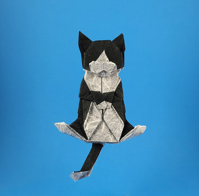 Origami Cat by Mitsuda Shigeru. Folded from a square of Duo Thai origami paper by Gilad Aharoni on giladorigami.com