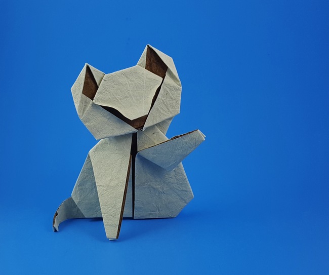 Origami Cat by Yoo Tae Yong. Folded by Gilad Aharoni on giladorigami.com