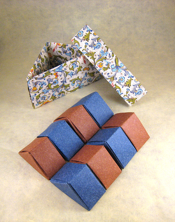 Origami Box for Flexicube by David Brill. Folded from 2 squares of wrapping-paper by Gilad Aharoni on giladorigami.com
