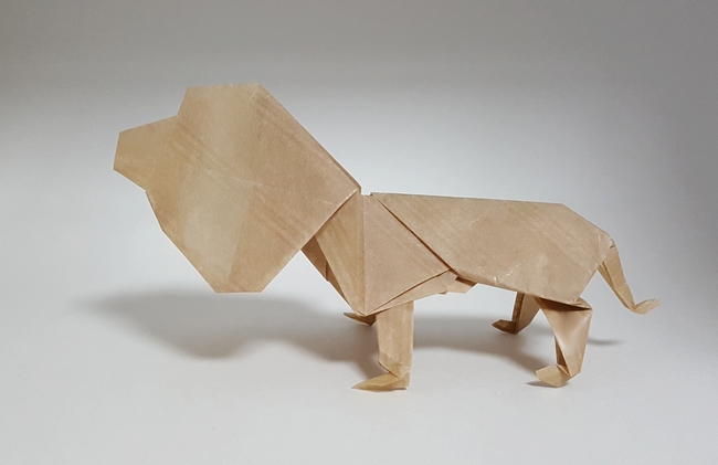 Origami Lion by Neal Elias. Folded by Gilad Aharoni on giladorigami.com