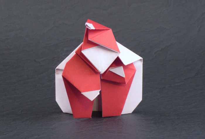 Origami Santa Claus by Seiji Nishikawa. Folded by Gilad Aharoni on giladorigami.com