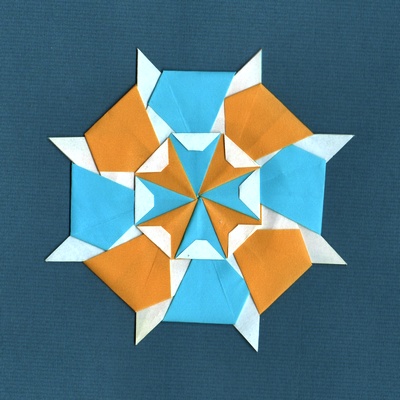 Origami Asymmetricats by Rodrigo Fernandez on giladorigami.com