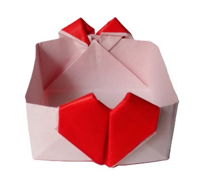 Origami Heart box by Michel Grand and Denis Marchand on giladorigami.com