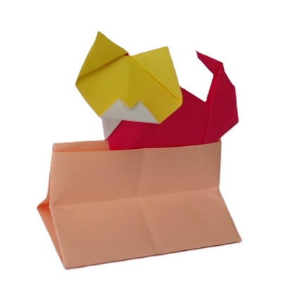 Origami Standing pocket by Gay Merrill Gross on giladorigami.com