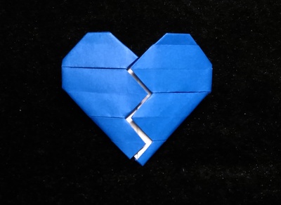 Origami Broken heart v.2 by Mark Orme (Madarko) on giladorigami.com