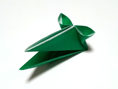 Origami Goblin head by Nick Robinson on giladorigami.com
