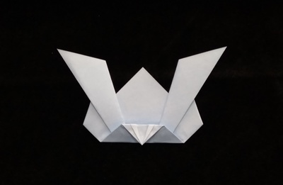 Origami Japanese helmet-shaped wrapping by Traditional on giladorigami.com