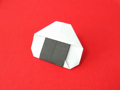 Origami Rice ball-shaped message card by Nashimoto Ryuko on giladorigami.com