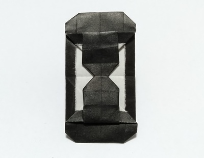 Origami Sand glass by Kazue Asai on giladorigami.com