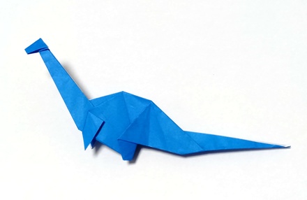 Origami Apatosaurus by Yamada Katsuhisa on giladorigami.com