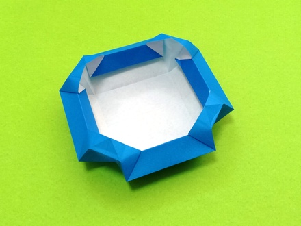 Origami Ashtray by Kobayashi Toshihiko on giladorigami.com