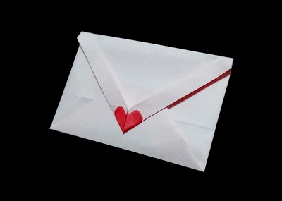 Origami Heart envelope by Kumasaka Hiroshi on giladorigami.com