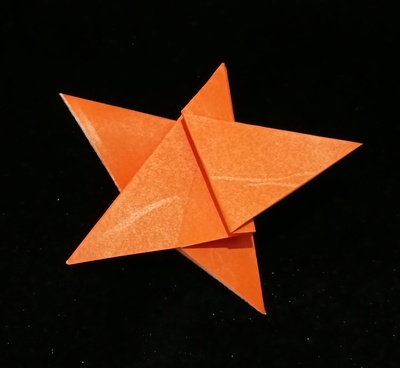 Origami Five-pointed star by John Montroll on giladorigami.com