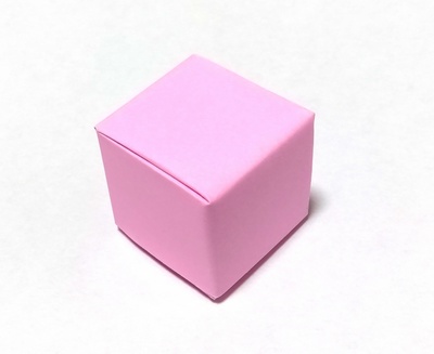 Origami One page cube by L. Fernandez Vilanova on giladorigami.com