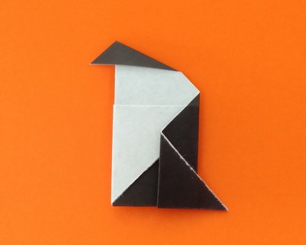 Origami Penguin by Adachi Naoya on giladorigami.com
