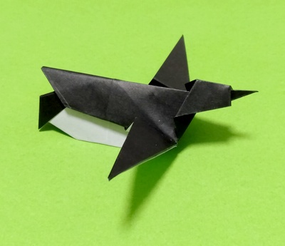 Origami Penguin - sliding by Kamo Hiroo on giladorigami.com