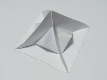 Origami Pyramid tessellation by Annika Kulawik on giladorigami.com