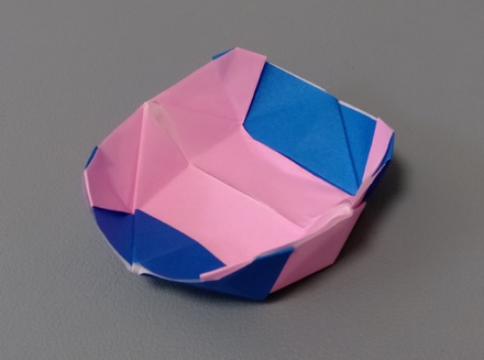 Origami Simple case by Kawate Ayako on giladorigami.com