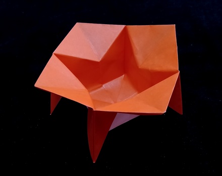 Origami Star pattern box by Terry Hall on giladorigami.com