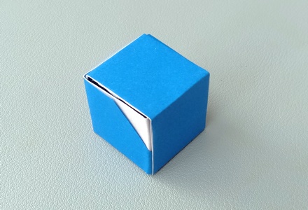 Origami Three-unit direction dice by Sy Chen on giladorigami.com
