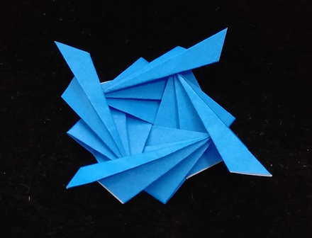 Origami Top by Kawate Ayako on giladorigami.com
