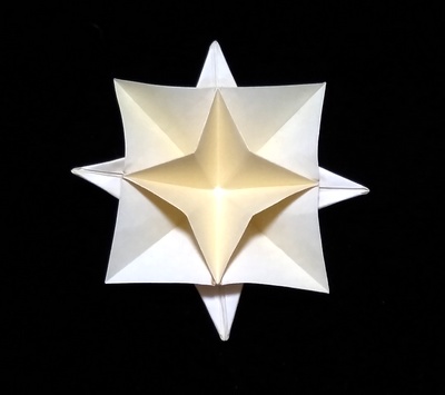 Origami Tri-star by Carole Restall on giladorigami.com