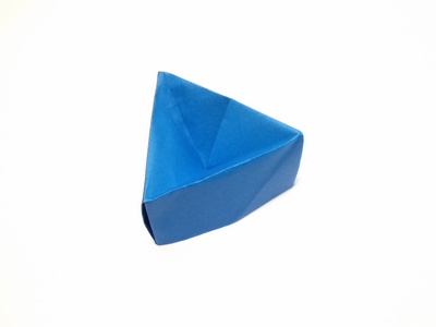 Origami Triangular dimple by Kawate Ayako on giladorigami.com